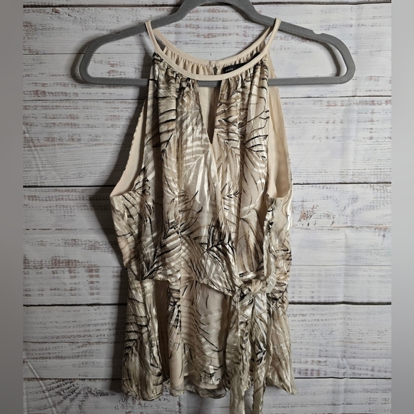 White House Black Market Tops - NWOT White House Black Market Beige Palm Print Tank Top Tie Front Size 10